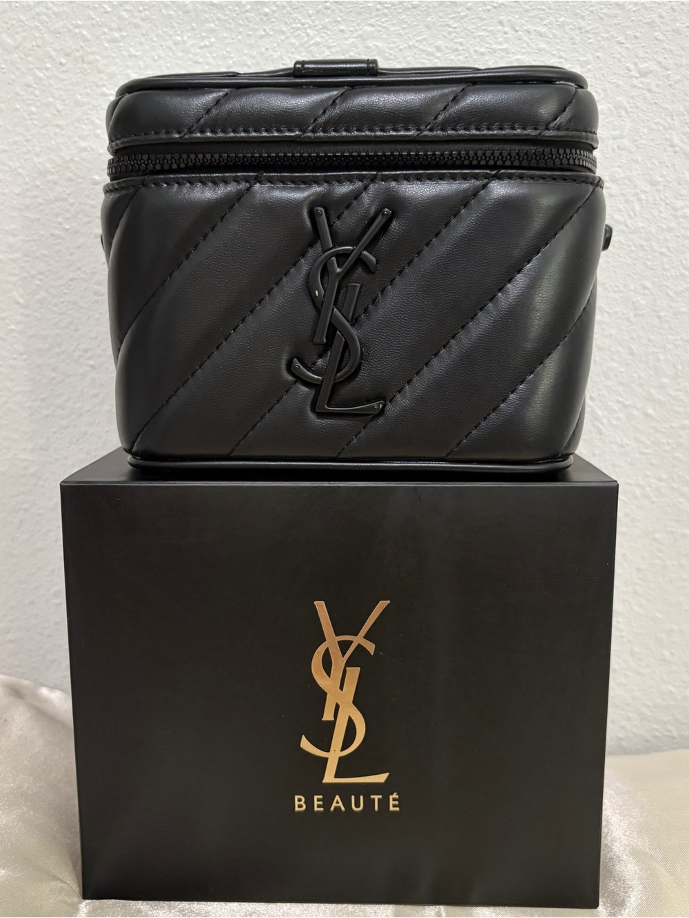 YSL Yves Saint Laurent  GWP VIP Vanity Case Converted Bag Black NEW